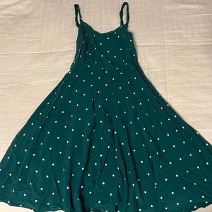 dark green old navy flowy dress with white polka dots